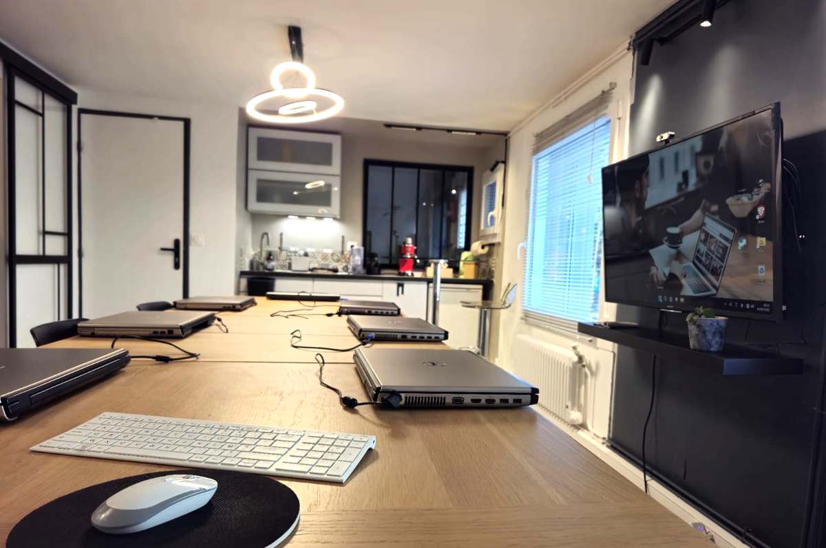 locaux mediacom studio 2023